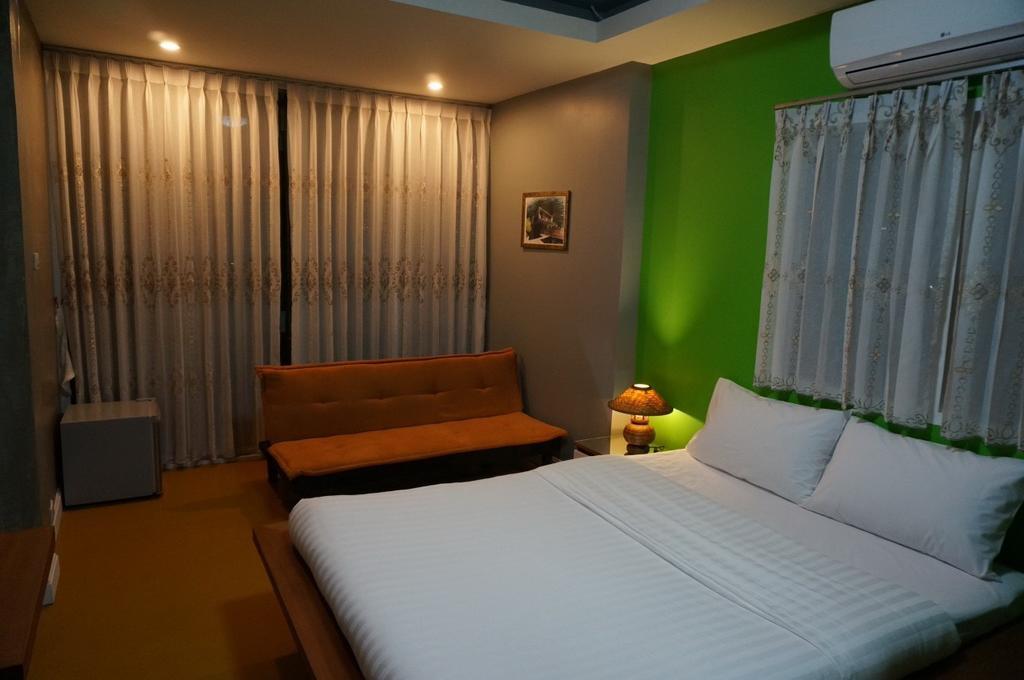 Chula Hotel Чиангмай Экстерьер фото