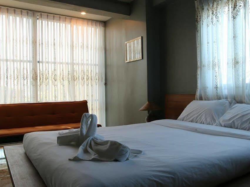 Chula Hotel Чиангмай Экстерьер фото