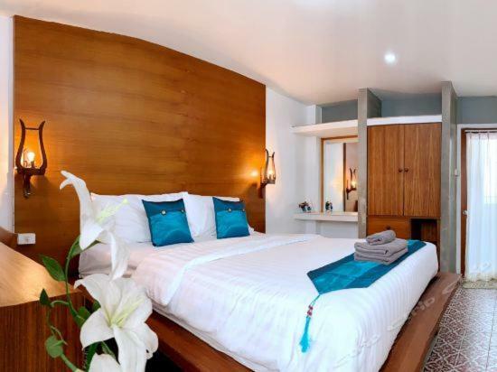 Chula Hotel Чиангмай Экстерьер фото